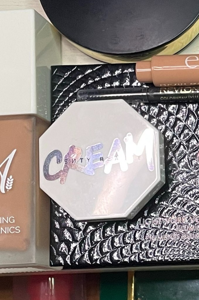 Fenty Beauty Cheeks Out Freestyle Cream Blush in Strawberry Drip for Sensitive Skin