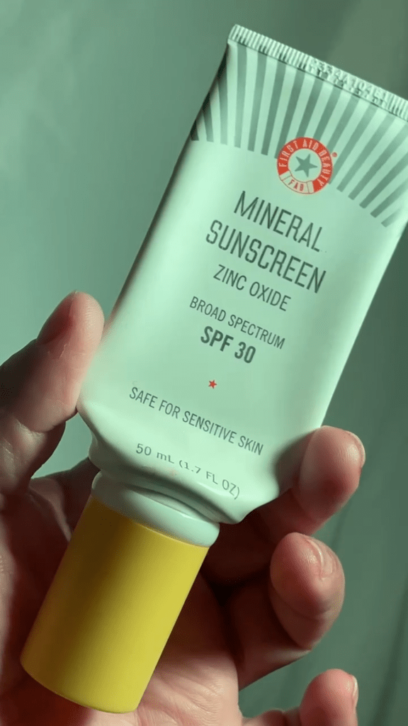 First Aid Beauty Mineral Sunscreen Zinc Oxide Broad Spectrum SPF 30